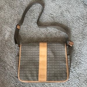 Coach mini signature Messenger/diaper bag